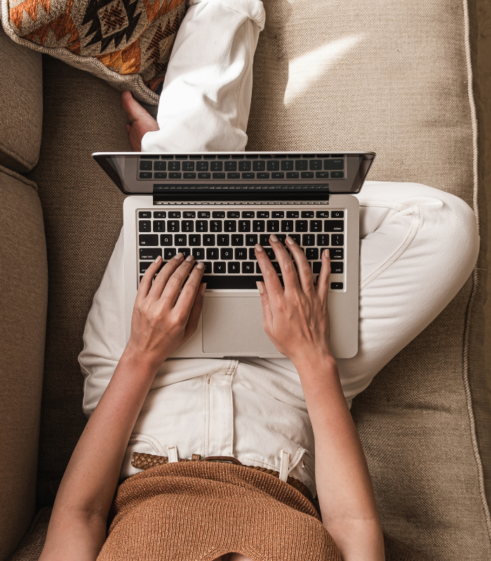 person on virtual therapy for expat 